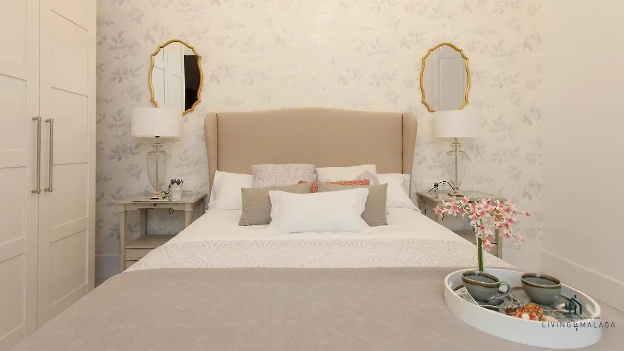 Living4Malaga Aduana Presidential Apartment